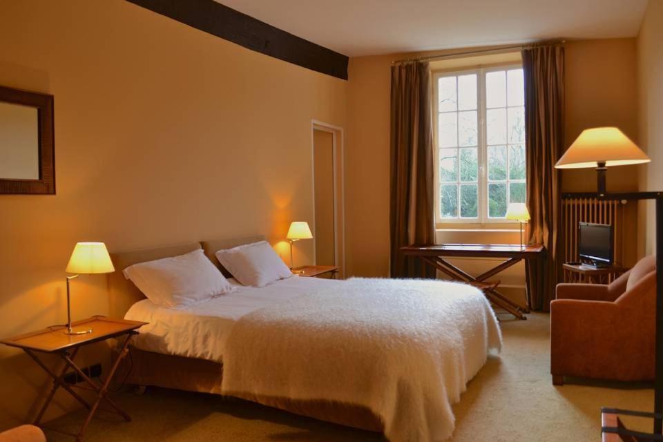 Le Manoir De Villefermoy Les Ecrennes Exterior photo